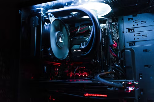 What Kind of PC Does a Pro Gamer Use?